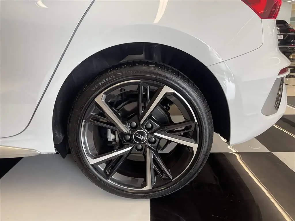 Audi A3 2022 — Photo 11/20