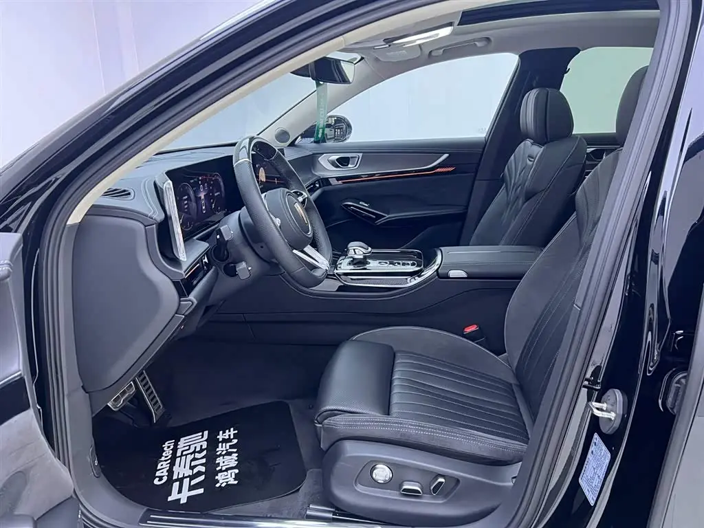 Hongqi H9 2024 — Photo 16/20