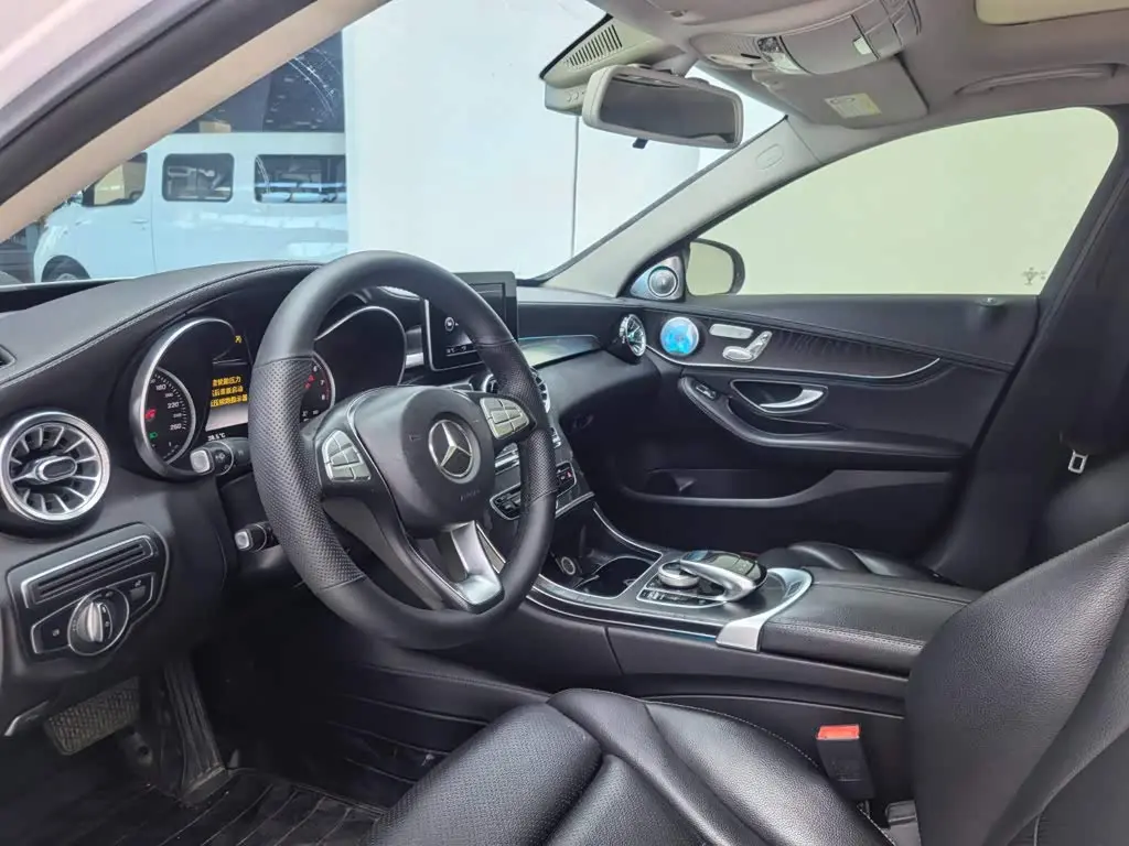 Mercedes-Benz C-Class 2017 — Фото 5/9