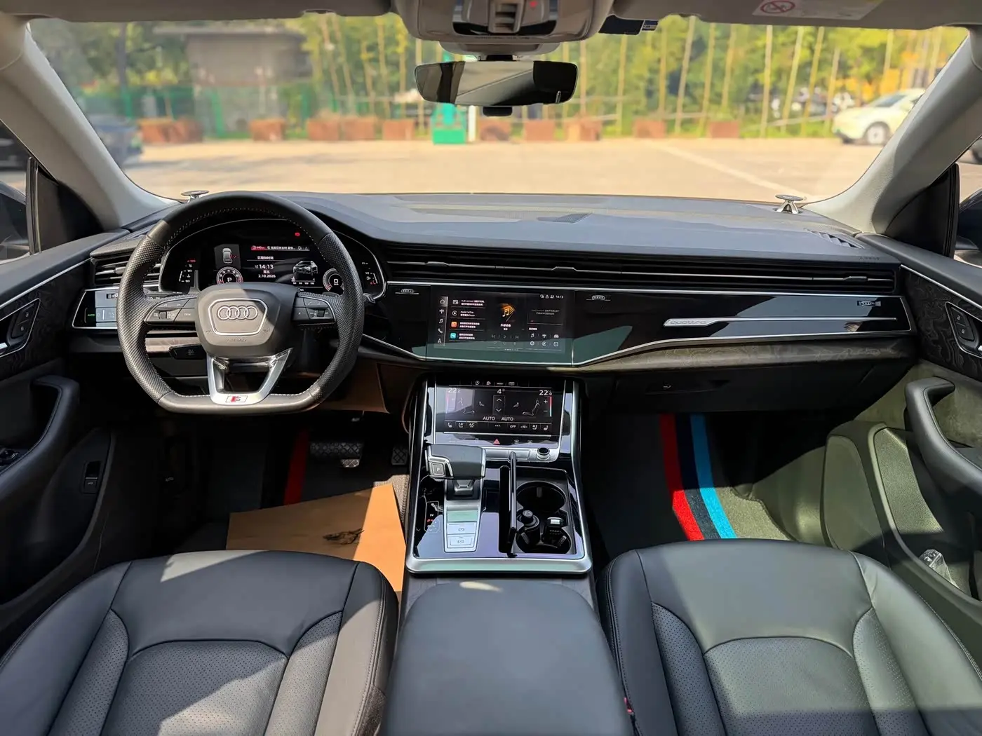 Audi Q8 2021 — Photo 9/12