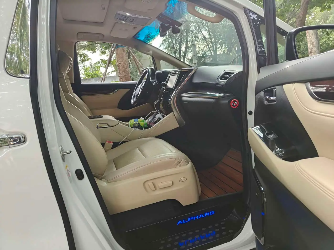Toyota Alphard 2015 — Фото 6/20