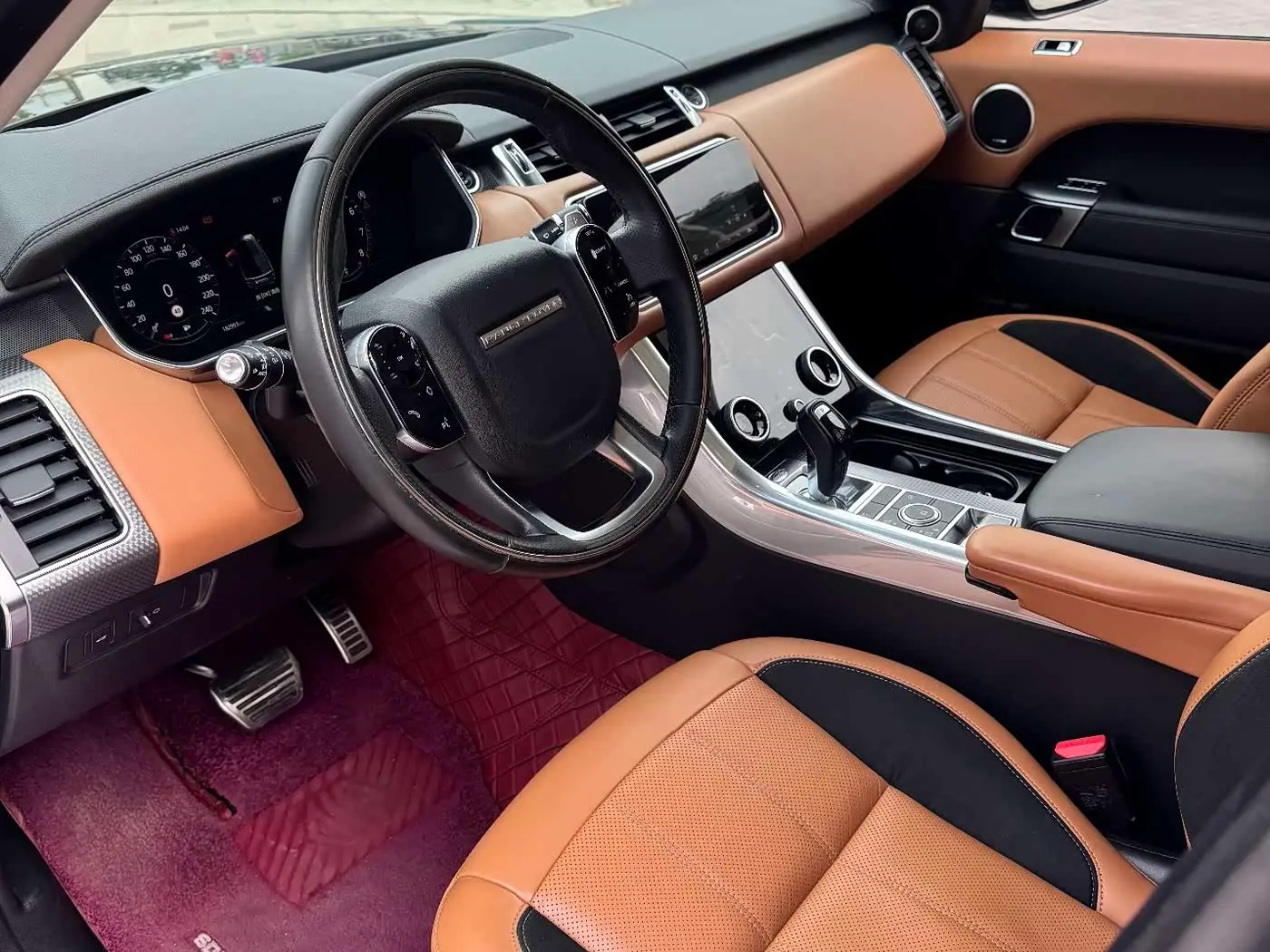 Land Rover Range Rover Sport 2019 — Photo 10/20