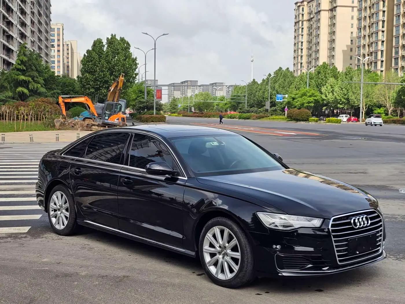 Audi A6L 2018 — Photo 3/14