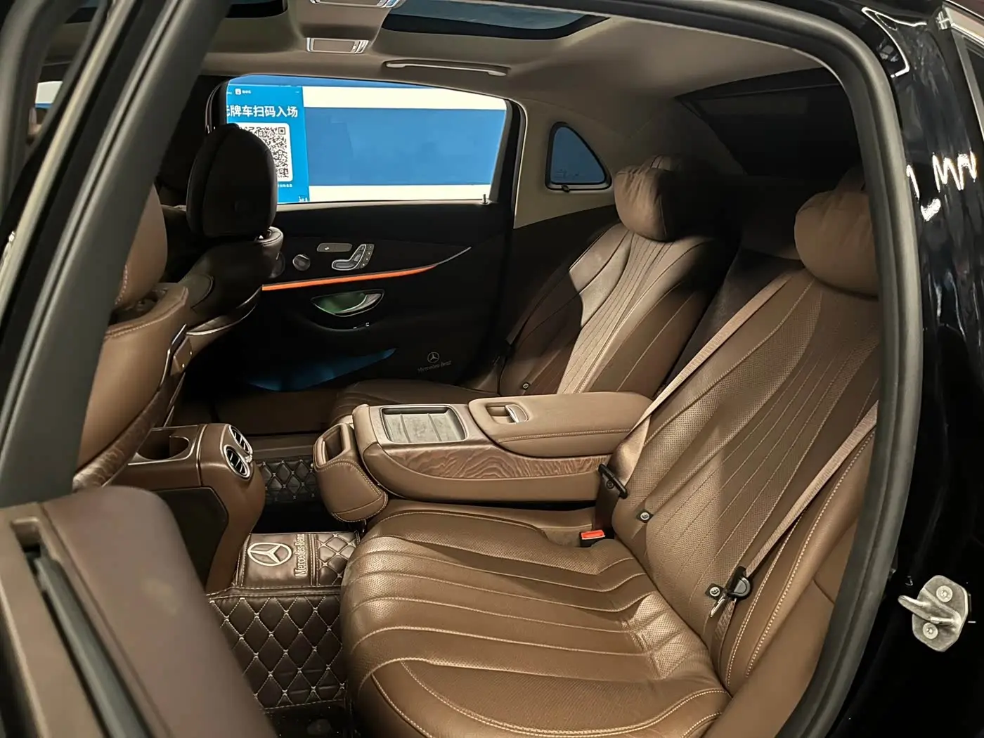 Mercedes-Benz E-Class 2020 — Фото 16/20