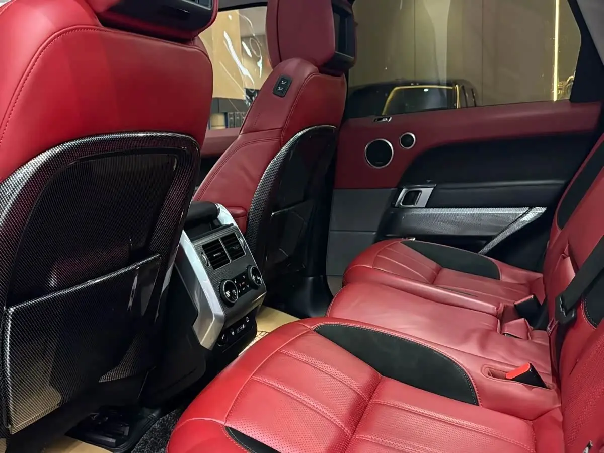 Land Rover Range Rover Sport 2018 — Фото 3/9