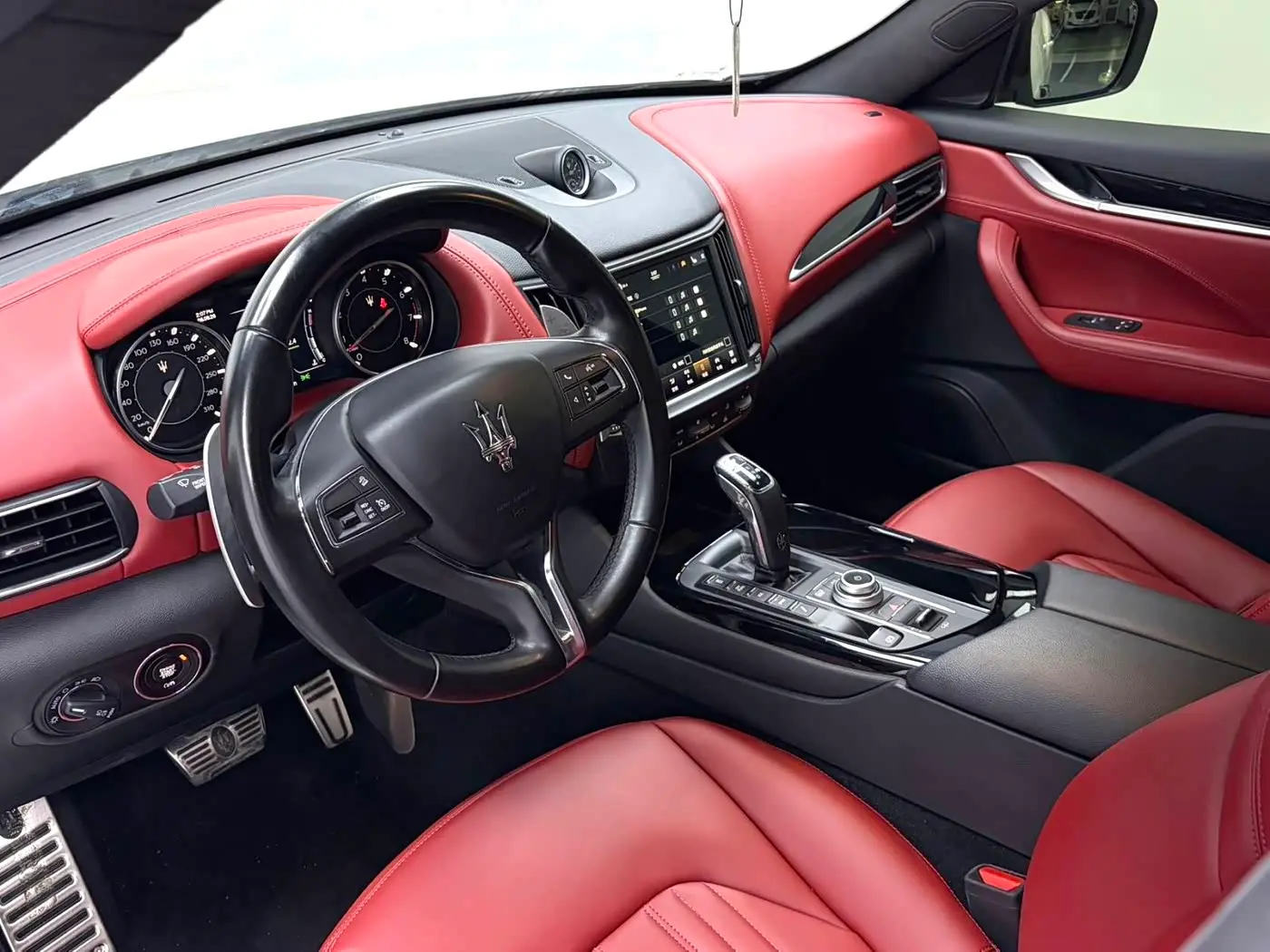 Maserati Levante 2021 — Photo 6/9
