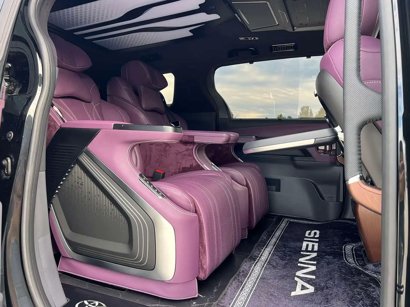 Toyota Sienna 2024 — Photo 10/20