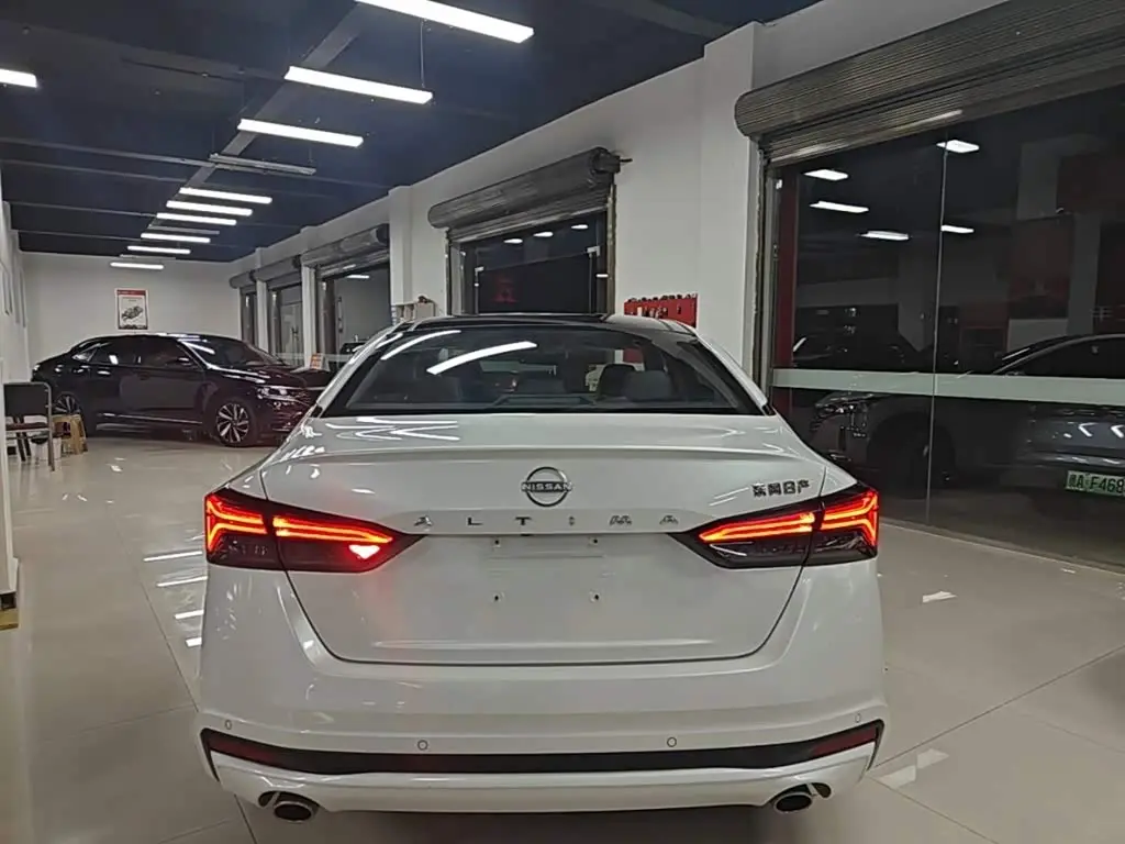 Nissan Teana 2023 — Photo 6/20