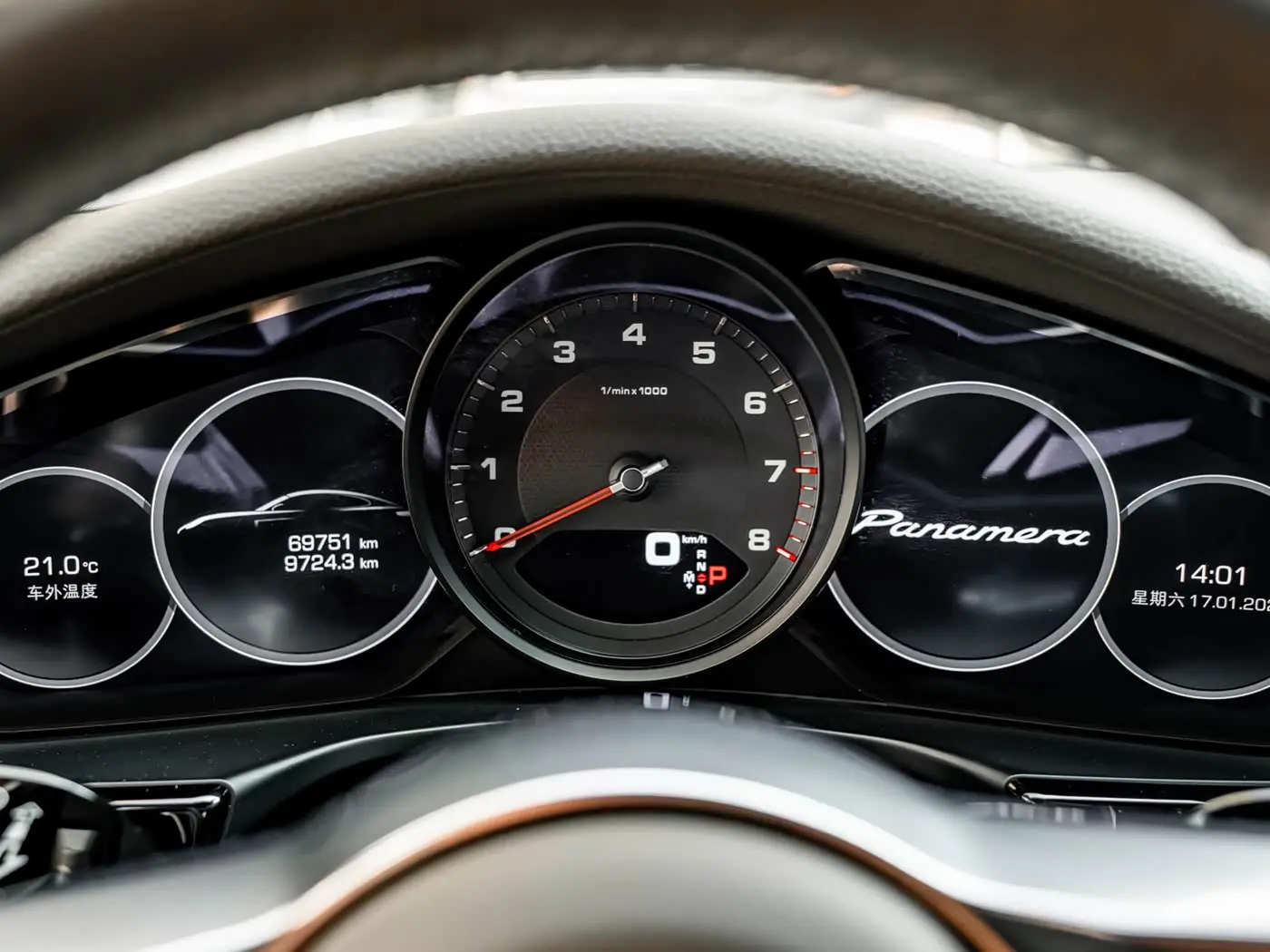 Porsche Panamera 2018 — Фото 6/13