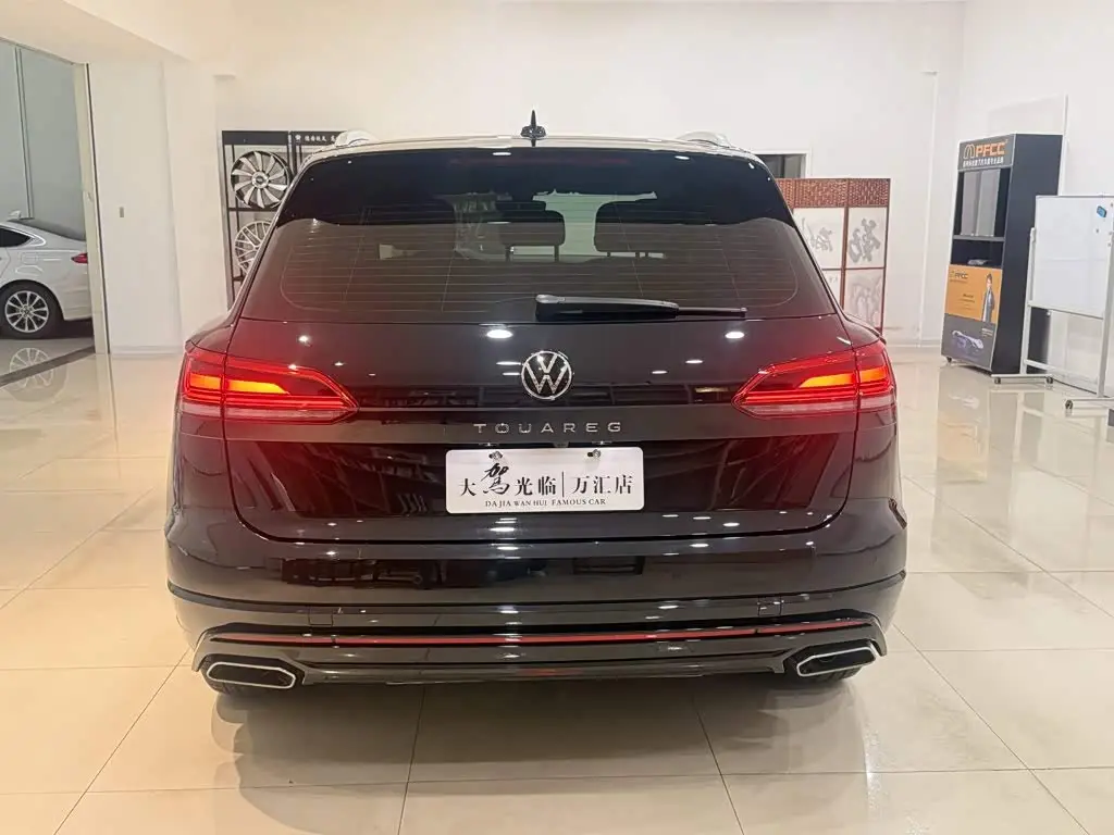 Volkswagen Touareg 2022 — Photo 14/20