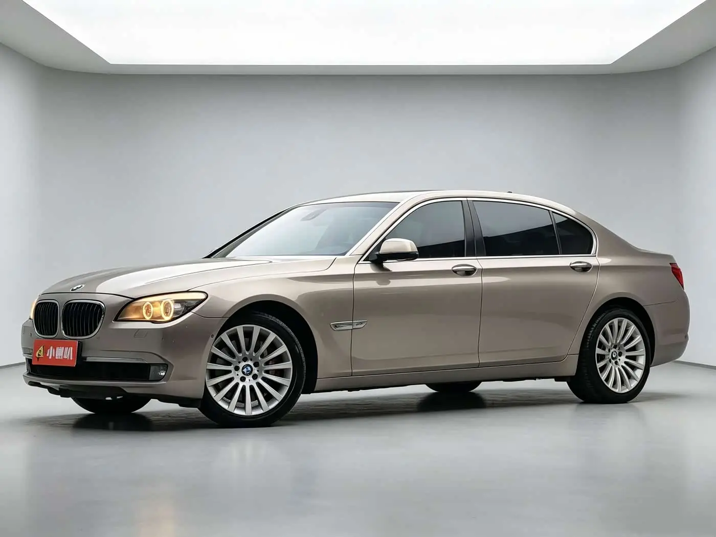 BMW 7 Series 2012 — Photo 1/20