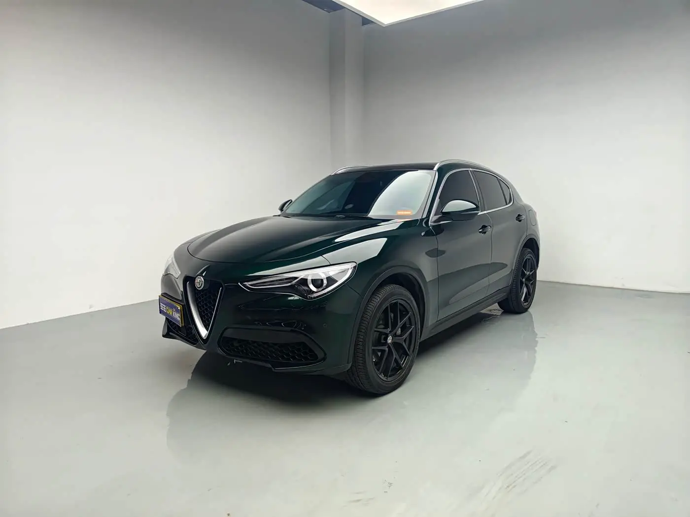 Alfa Romeo Stelvio 2021 — Фото 1/18