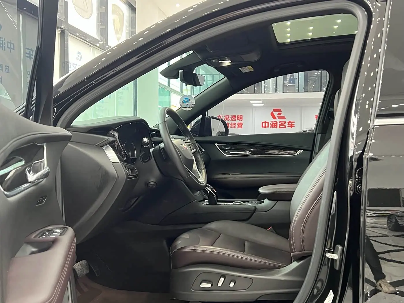 Cadillac XT6 2023 — Photo 5/19