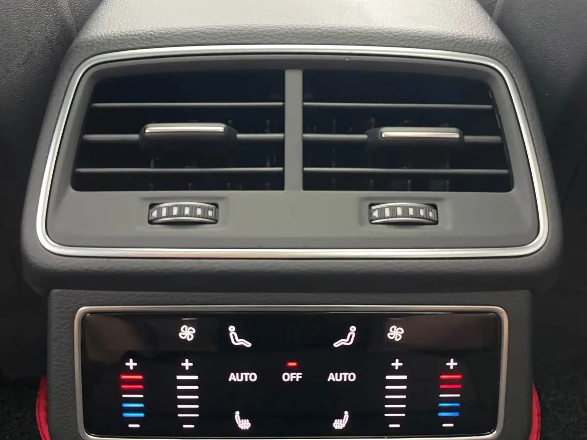 Audi A6L 2020 — Фото 7/17