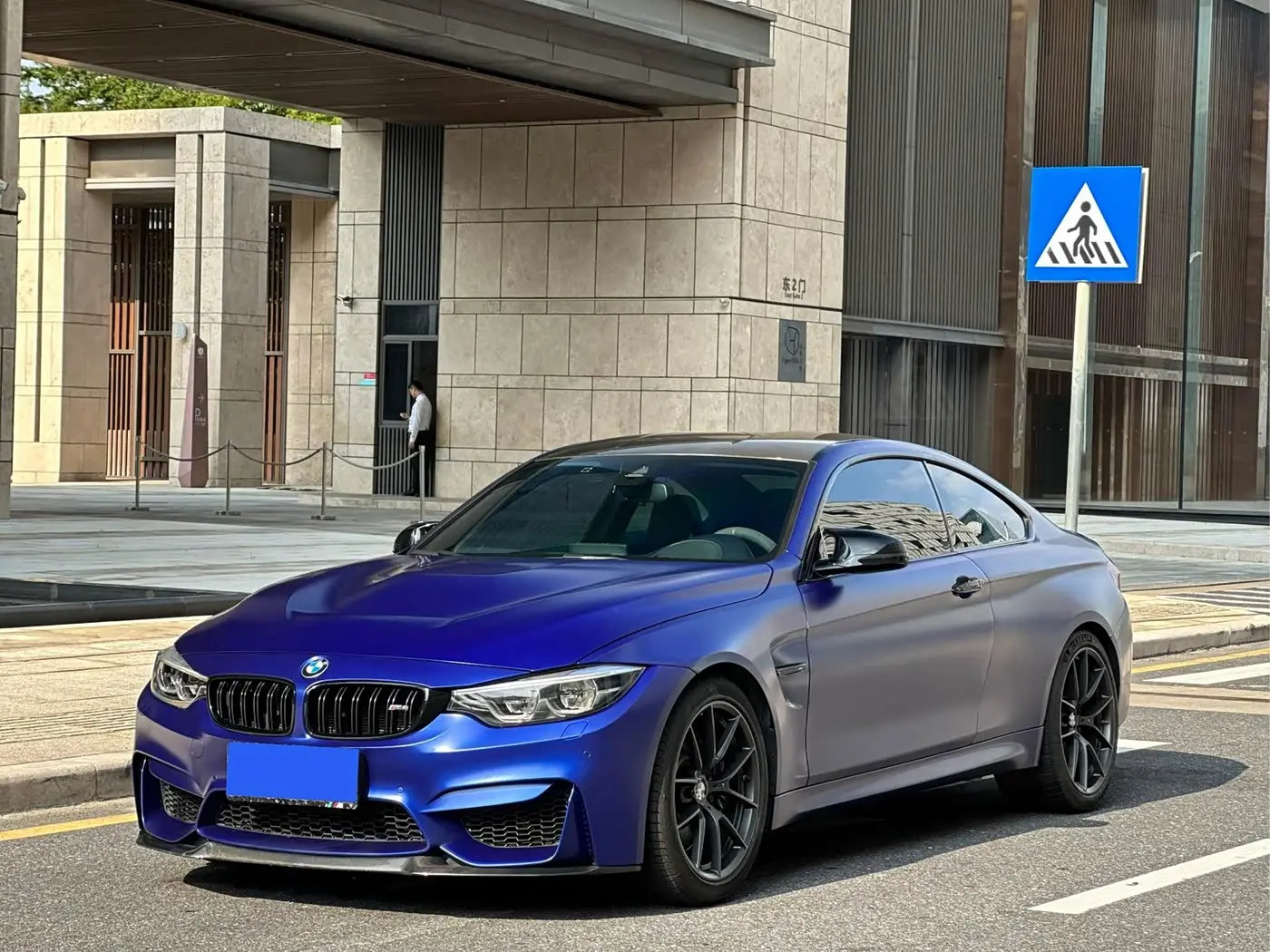 BMW M4 2019 — ფოტო 3/20