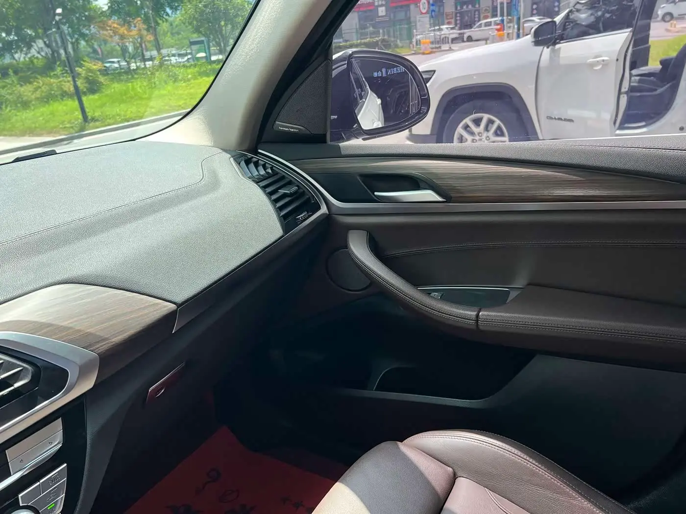 BMW X3 2021 — Photo 12/20