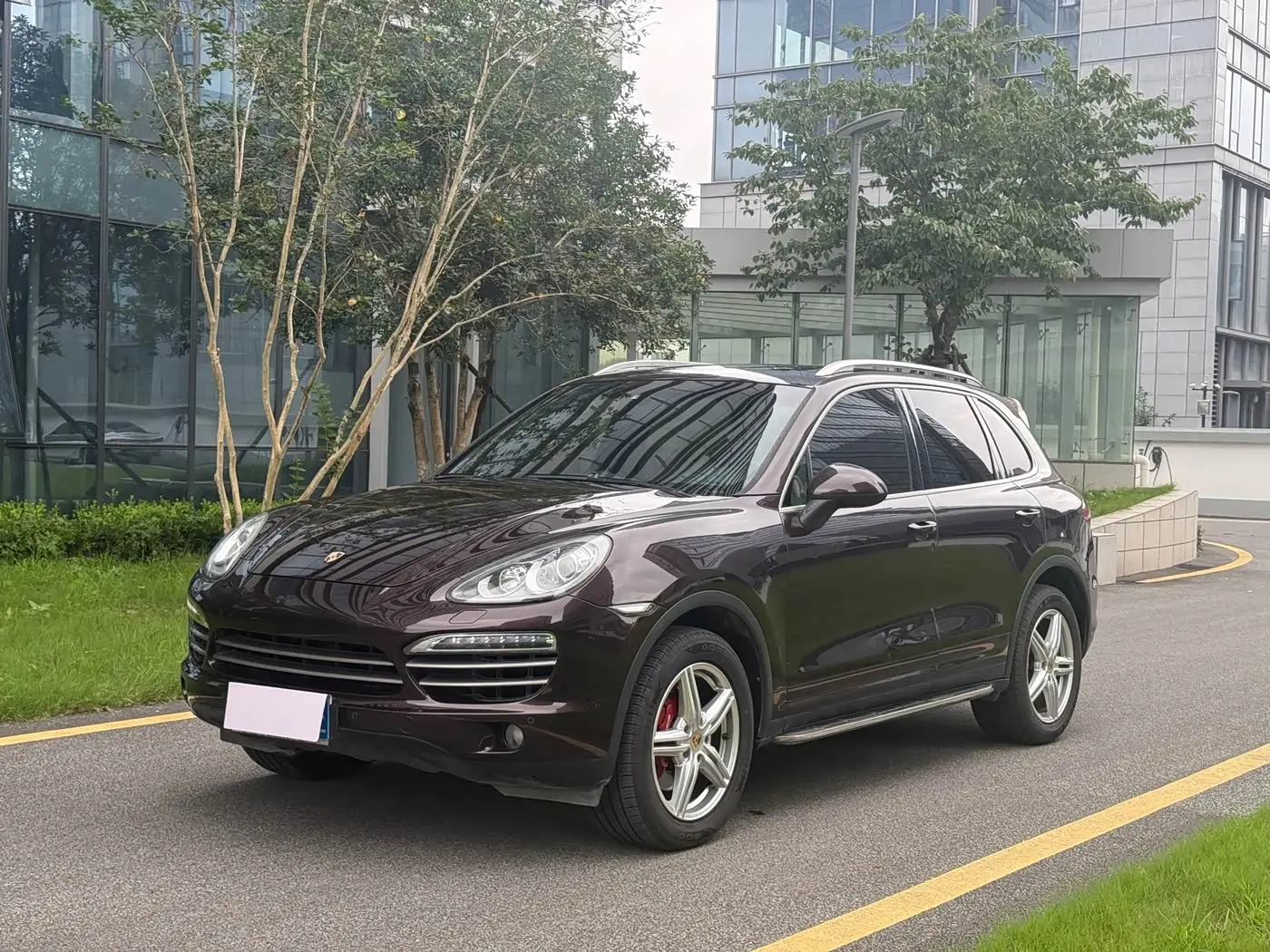 Porsche Cayenne 2014 — Photo 1/11