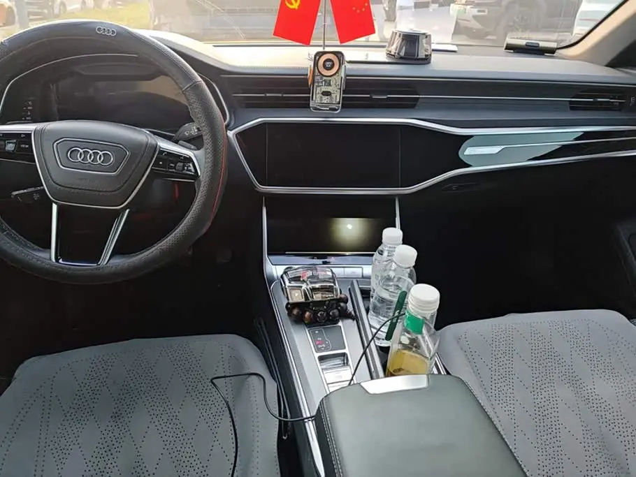 Audi A6L 2023 — Фото 12/16
