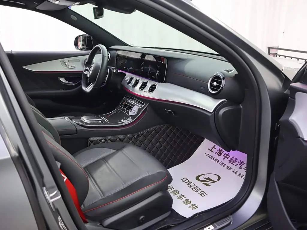 Mercedes-Benz E-Class AMG 2023 — Фото 19/20