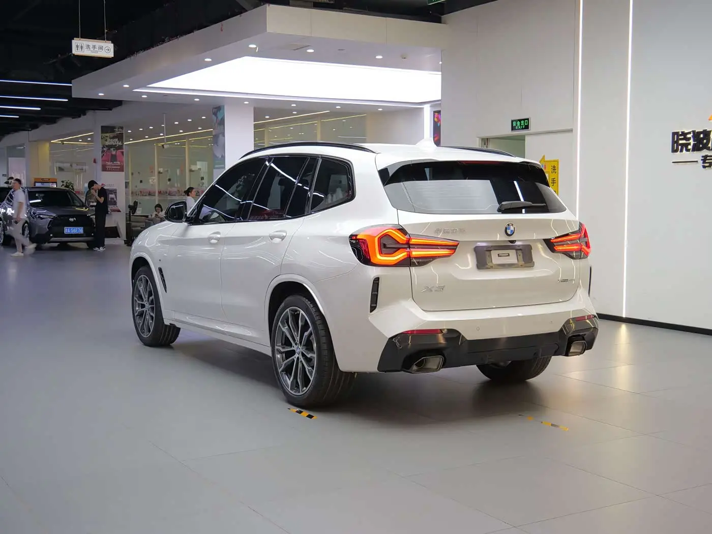 BMW X3 2023 — Фото 4/20