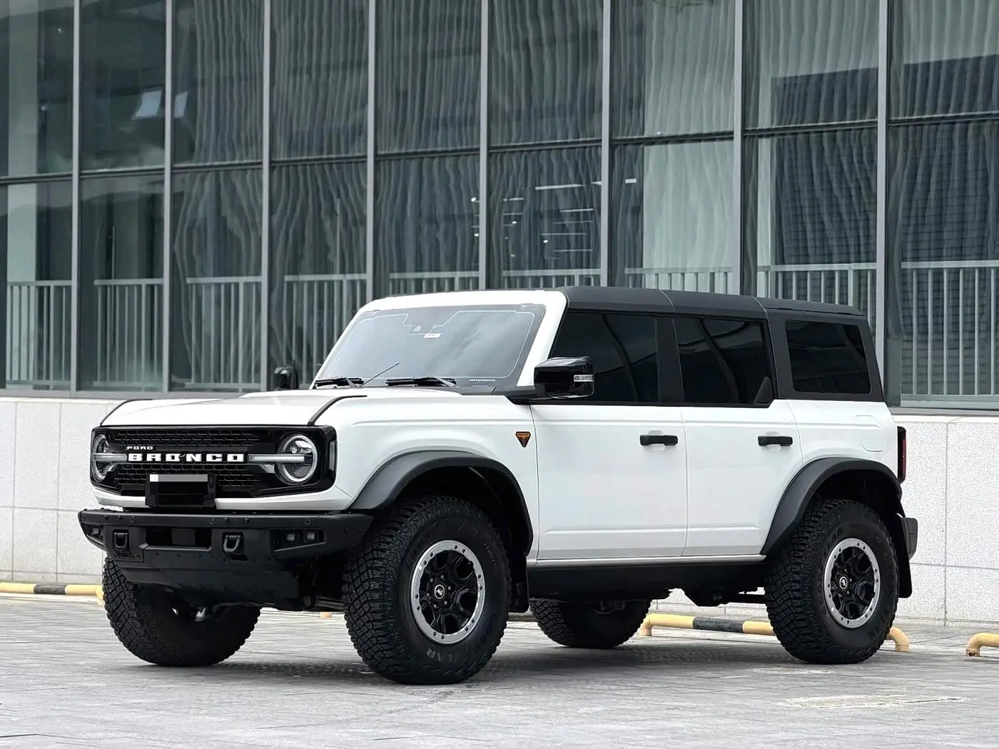Ford Bronco 2024 — Photo 1/9