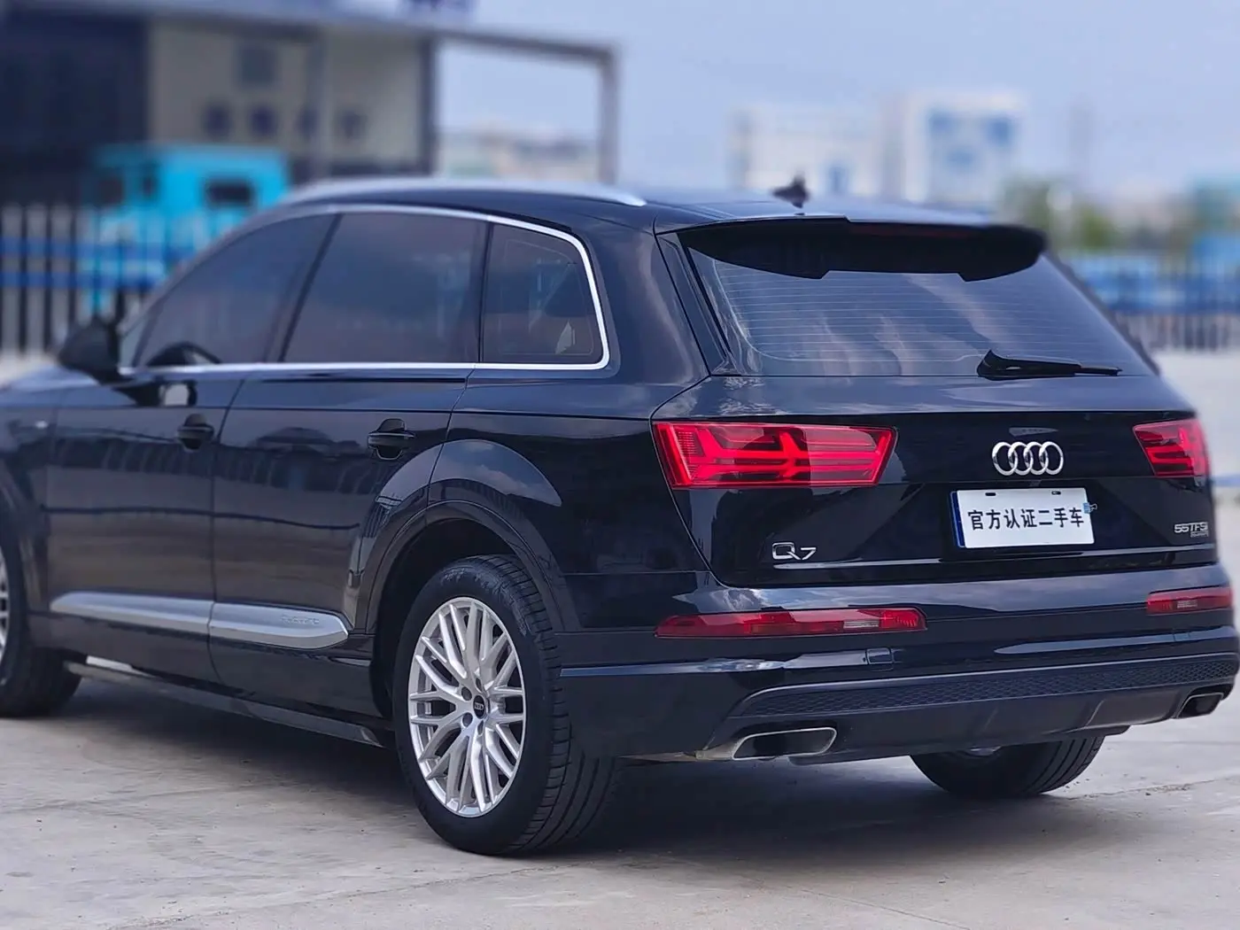 Audi Q7 2018 — Фото 9/11