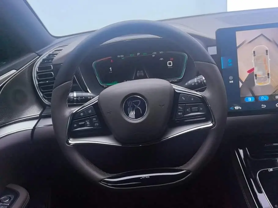 BYD Han 2022 — Photo 15/16