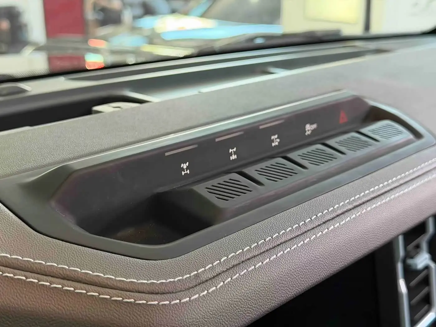 Ford Bronco 2025 — Photo 8/9