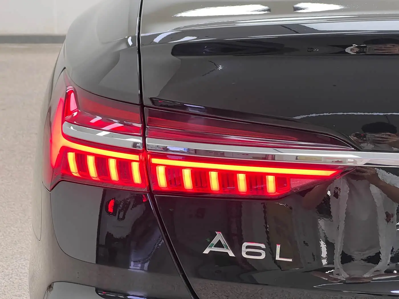 Audi A6L 2023 — Photo 12/20