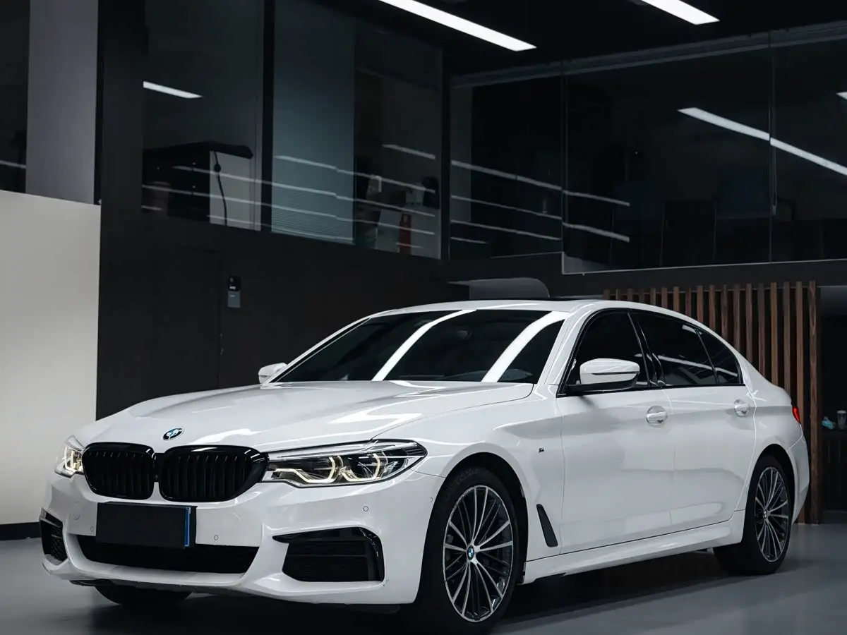 BMW 5 Series, 2020