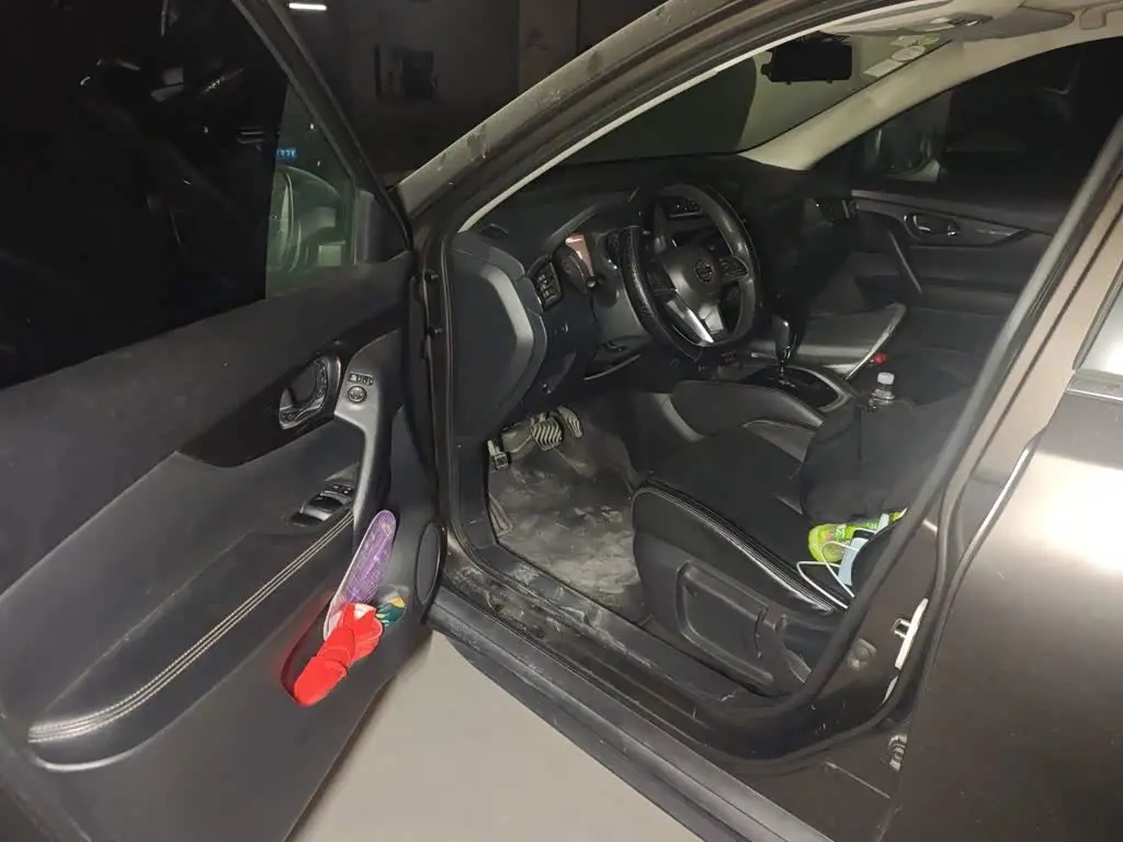 Nissan X-Trail 2018 — Photo 14/20