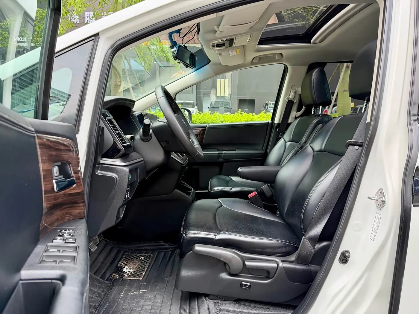 Honda Elysion 2019 — Photo 14/20