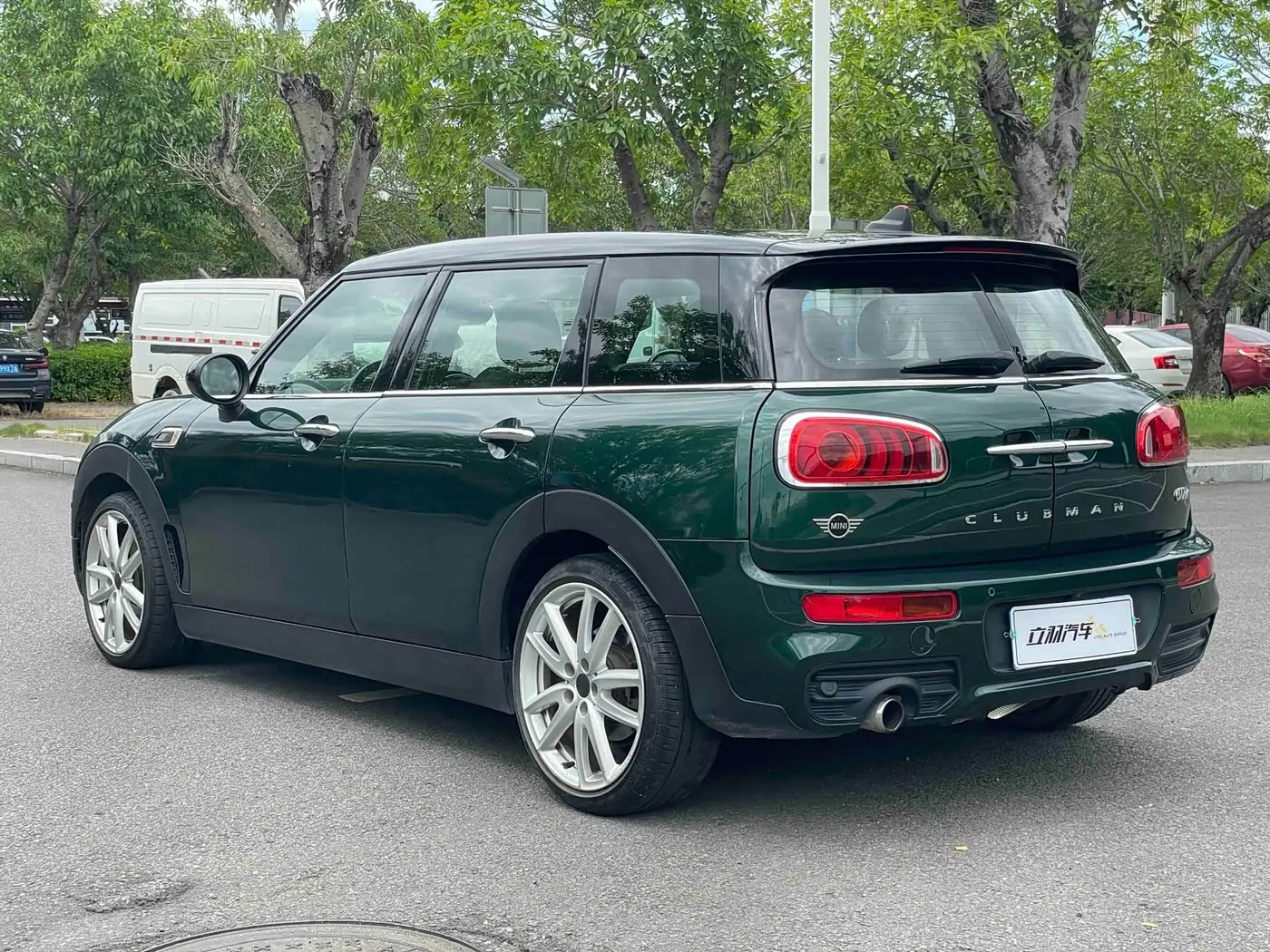 MINI CLUBMAN 2018 — Photo 17/19