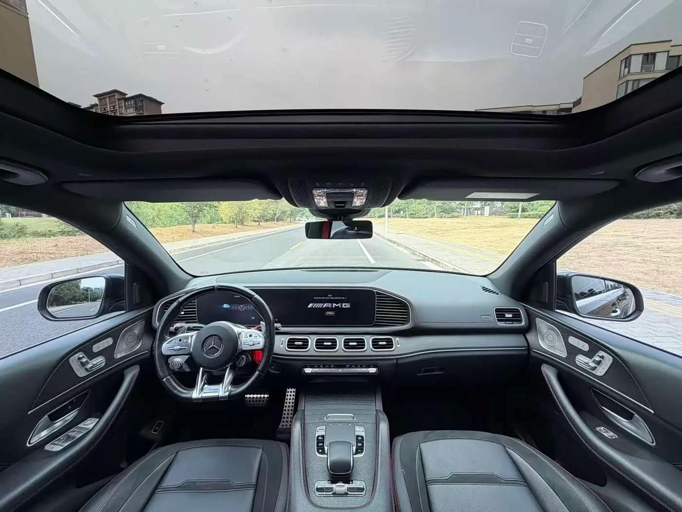 Mercedes-Benz GLE AMG 2023 — Photo 13/16