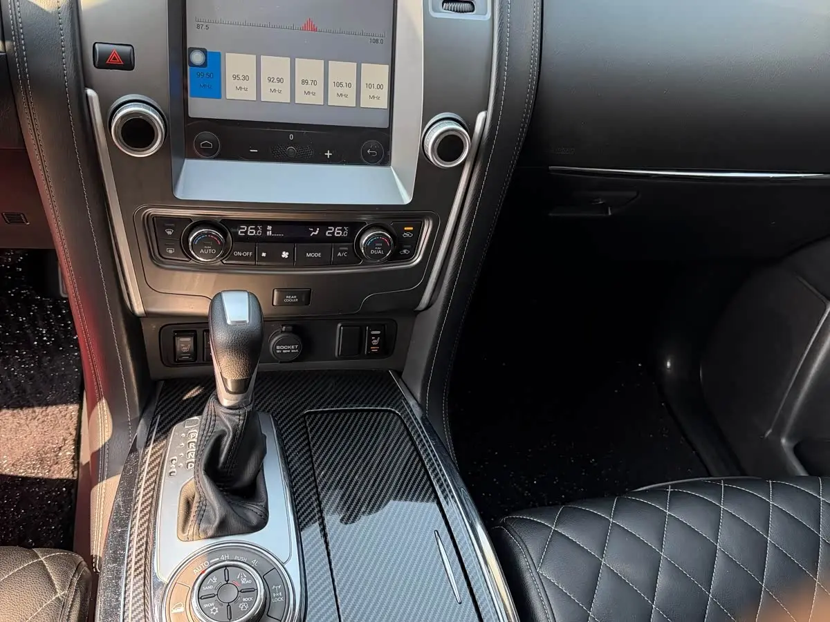 Nissan Patrol 2019 — Фото 10/17