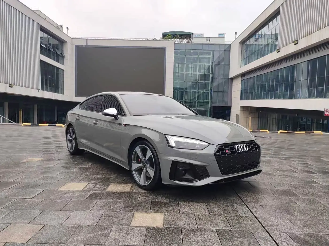 Audi S5 2022 — Photo 3/9