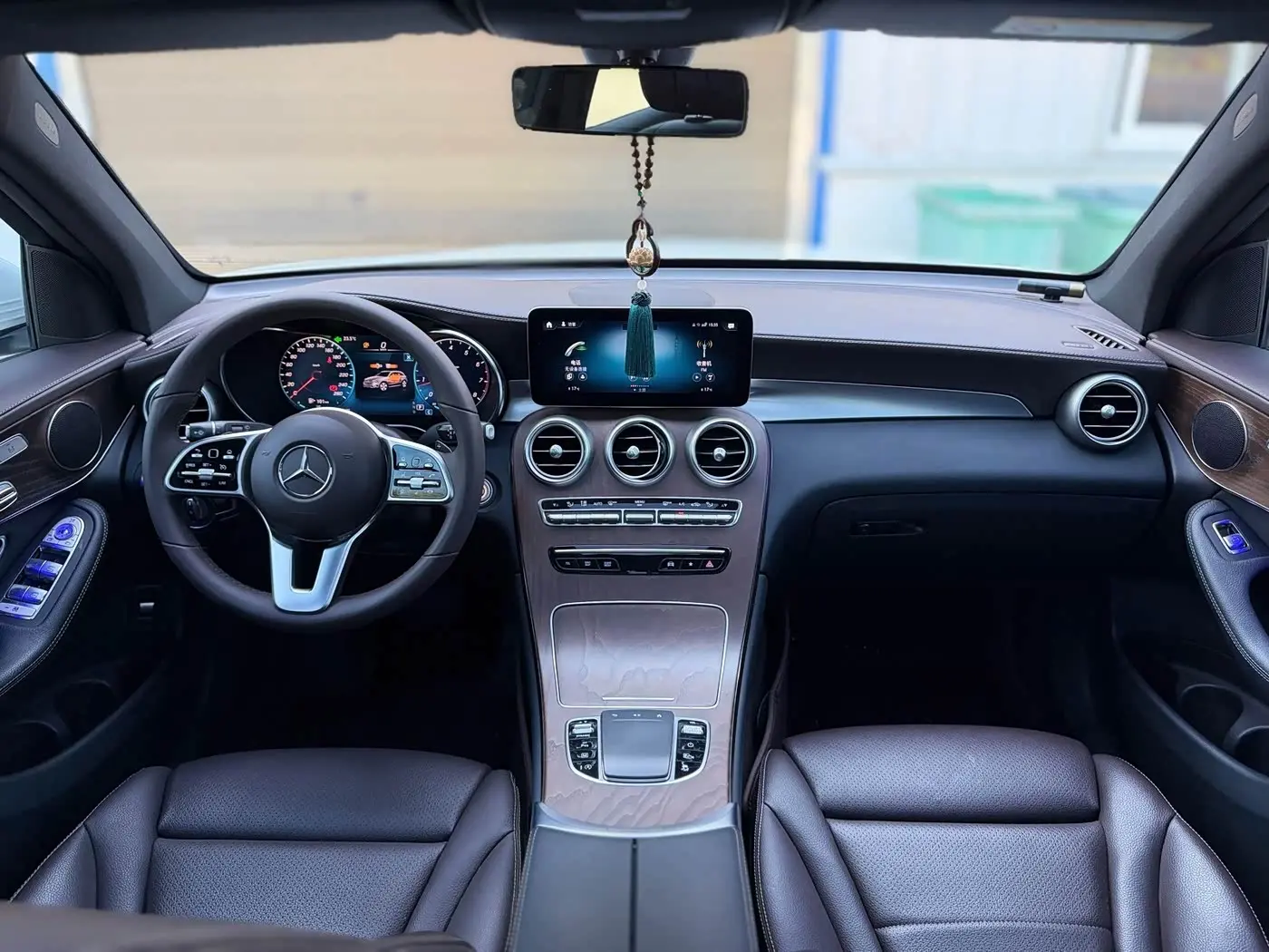 Mercedes-Benz GLC 2022 — Фото 11/17