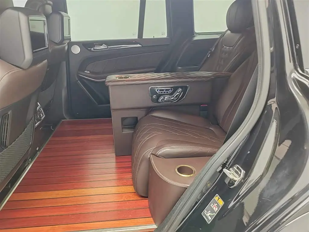 Mercedes-Benz GLS AMG 2016 — Фото 2/17