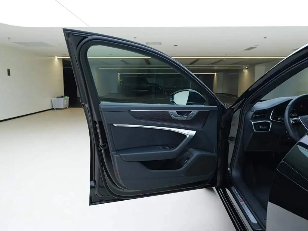 Audi A6L 2024 — Photo 15/20