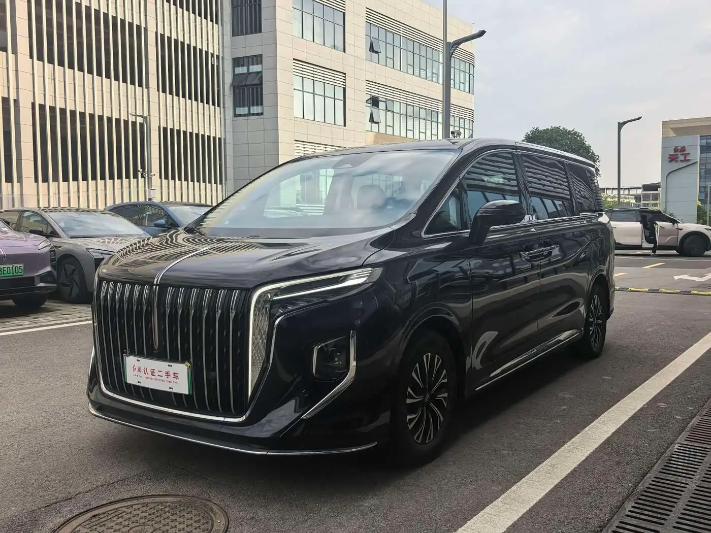Hongqi HQ9 PHEV, 2024