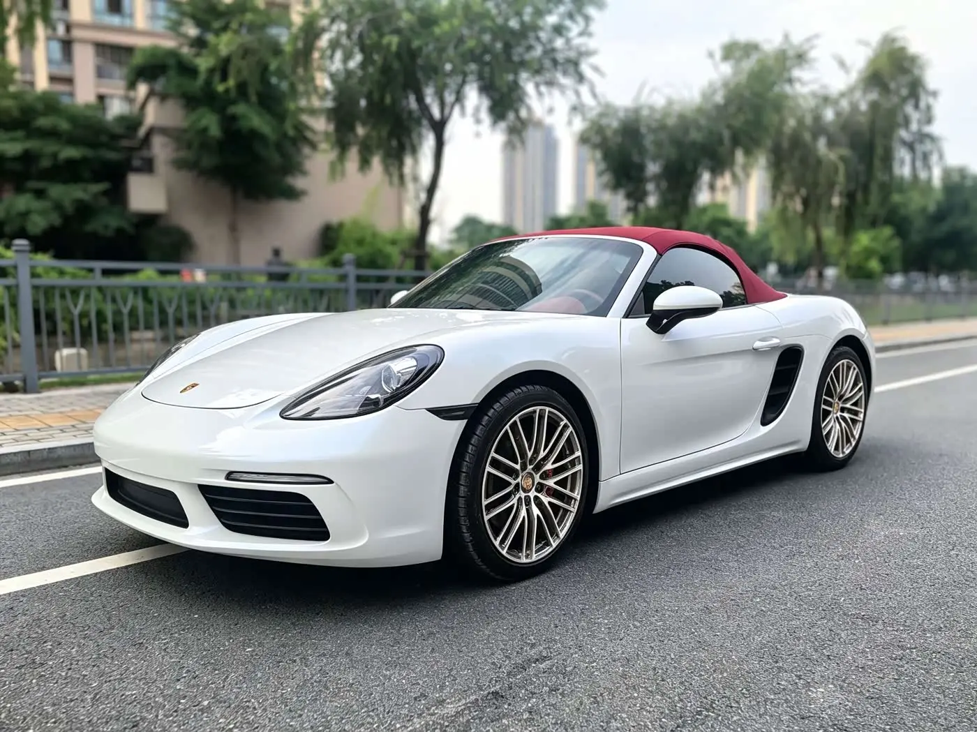 Porsche 718 2018 — Photo 1/16