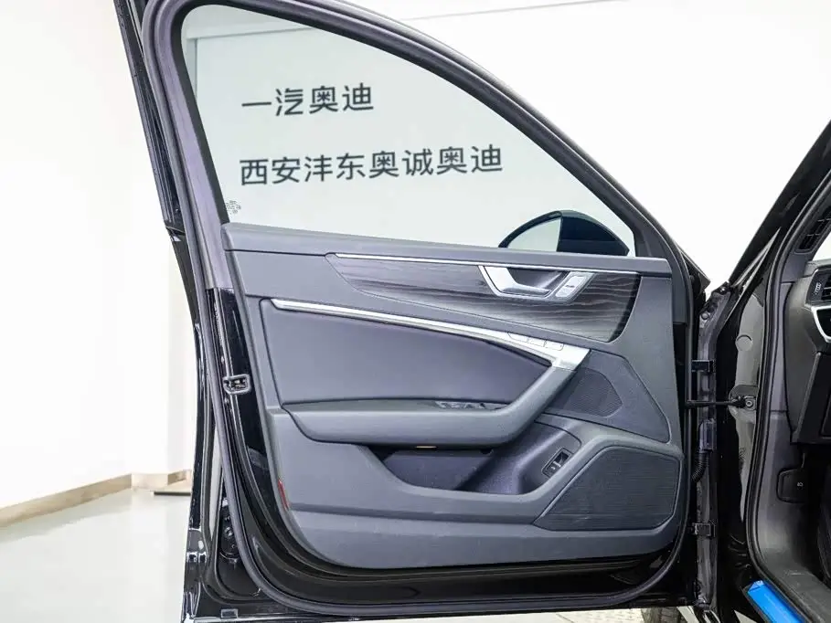 Audi A6L 2024 — Photo 9/20