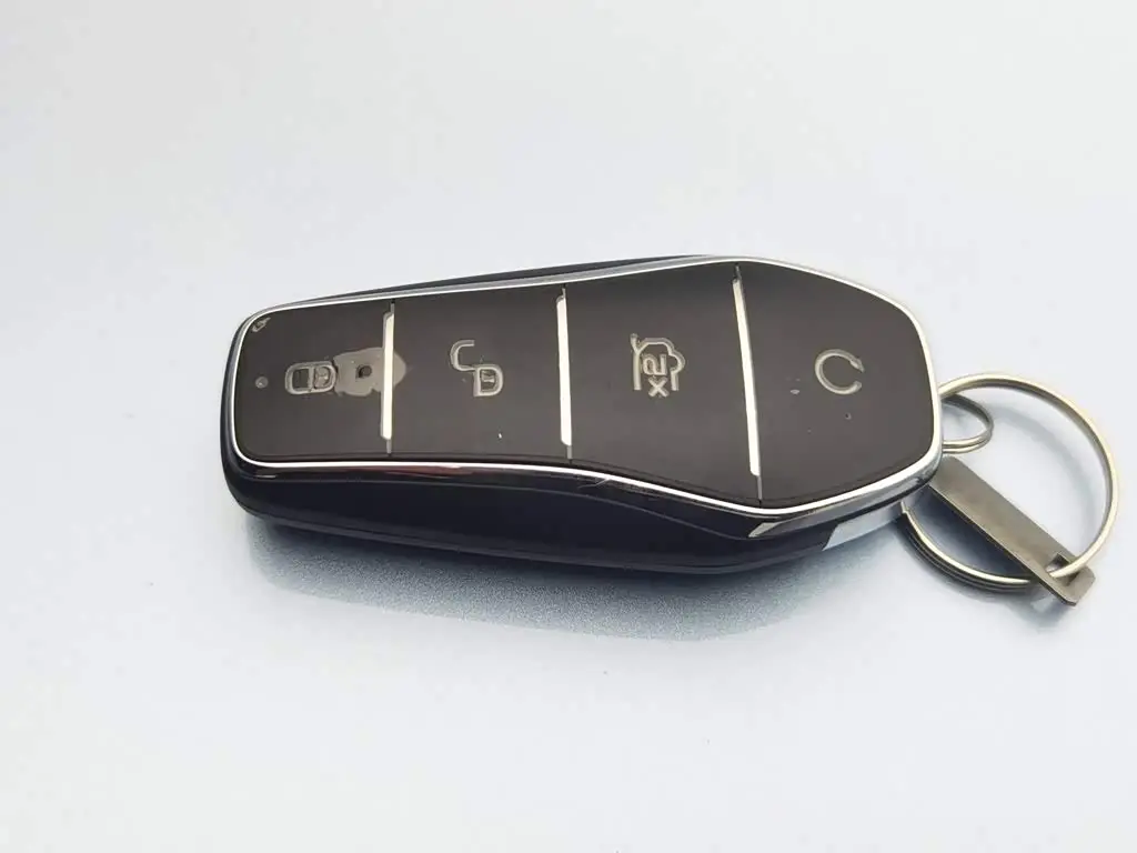 BYD Tang New Energy 2023 — Photo 19/20