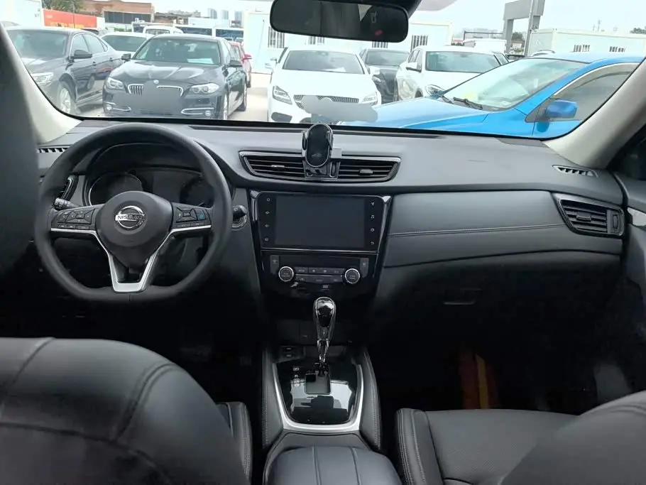 Nissan X-Trail 2019 — Photo 12/16
