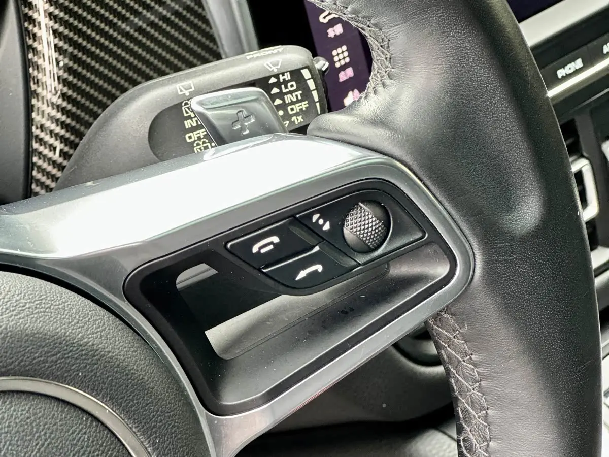 Porsche Macan 2019 — Photo 18/20