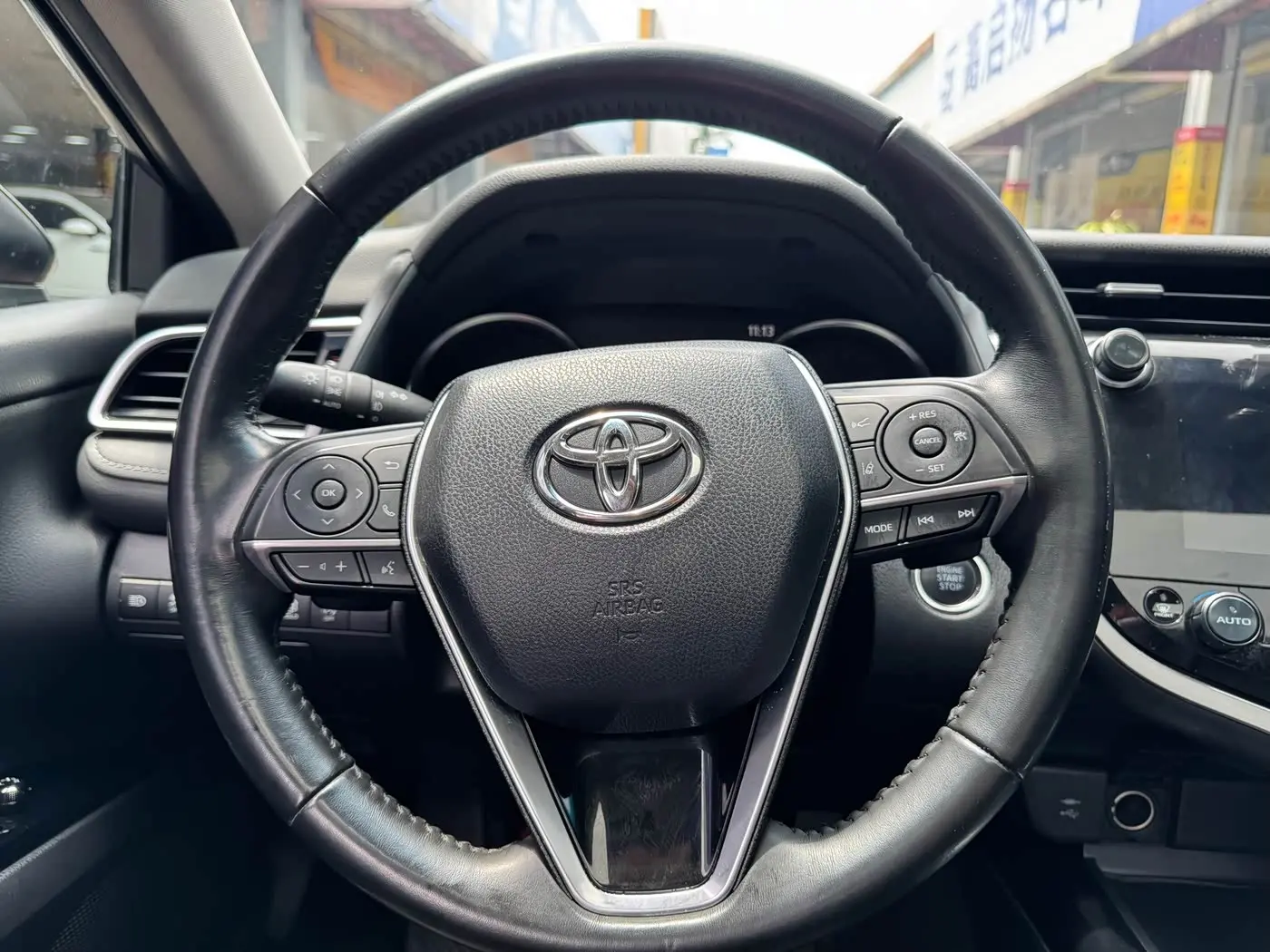 Toyota Camry 2019 — Photo 16/20