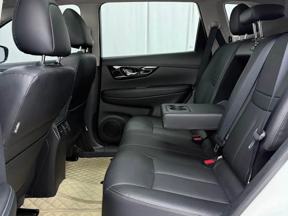 Nissan X-Trail 2022 — Photo 12/20