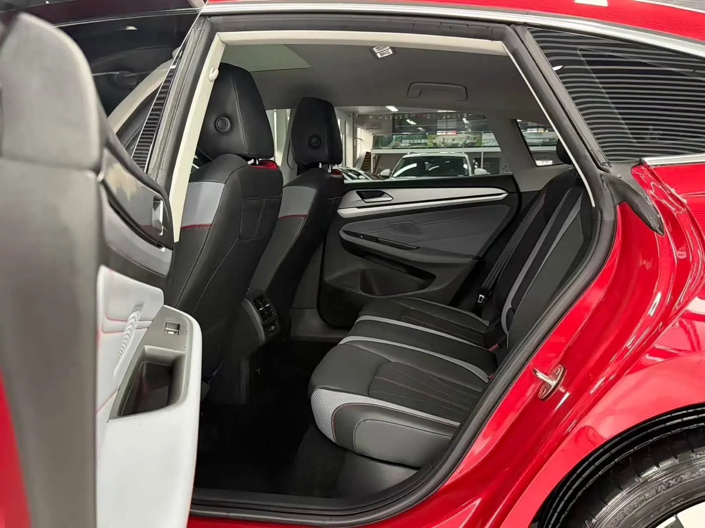 Volkswagen Lamando 2022 — ფოტო 6/12