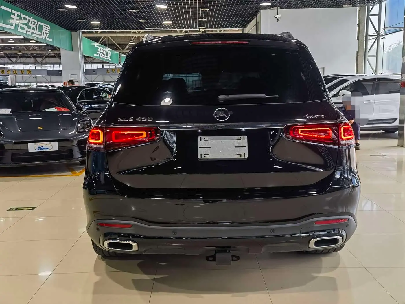 Mercedes-Benz GLS 2022 — Photo 14/19