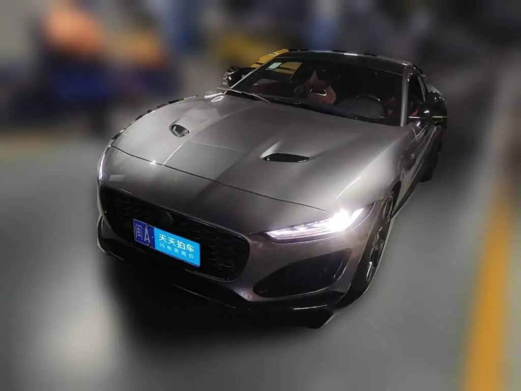 Jaguar F-TYPE, 2024
